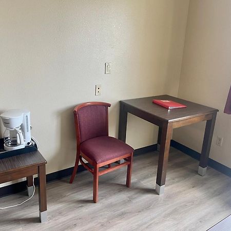 Econo Lodge Inn & Suites Corning Phòng bức ảnh