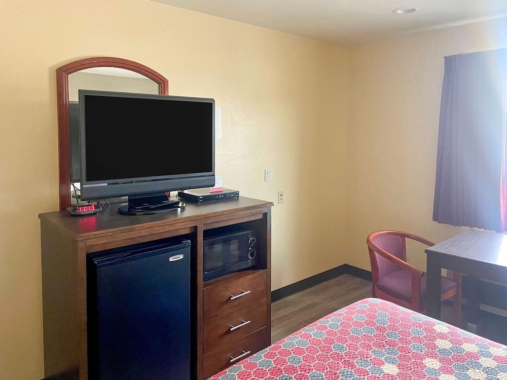 Econo Lodge Inn & Suites Corning Ngoại thất bức ảnh